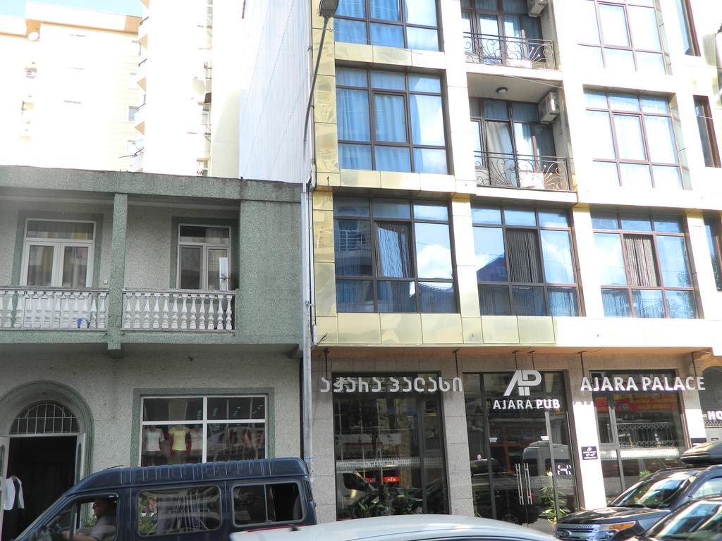 Chemi Saxli Apartment Батуми Экстерьер фото