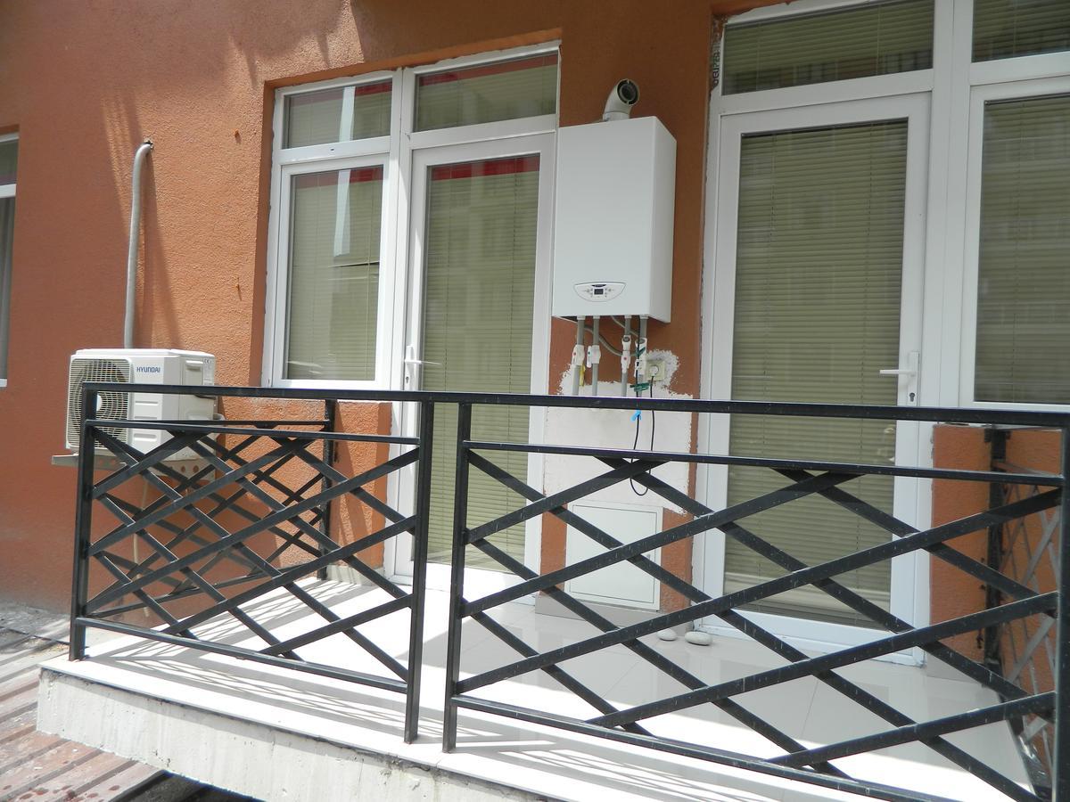 Chemi Saxli Apartment Батуми Экстерьер фото