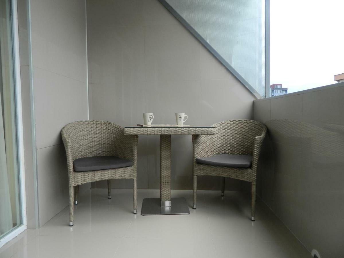 Chemi Saxli Apartment Батуми Экстерьер фото