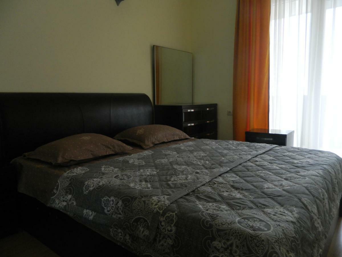 Chemi Saxli Apartment Батуми Экстерьер фото