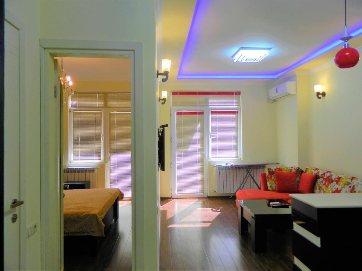 Chemi Saxli Apartment Батуми Экстерьер фото